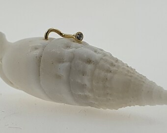 14 ct gold nose piercing with 0,01 ct Diamond.