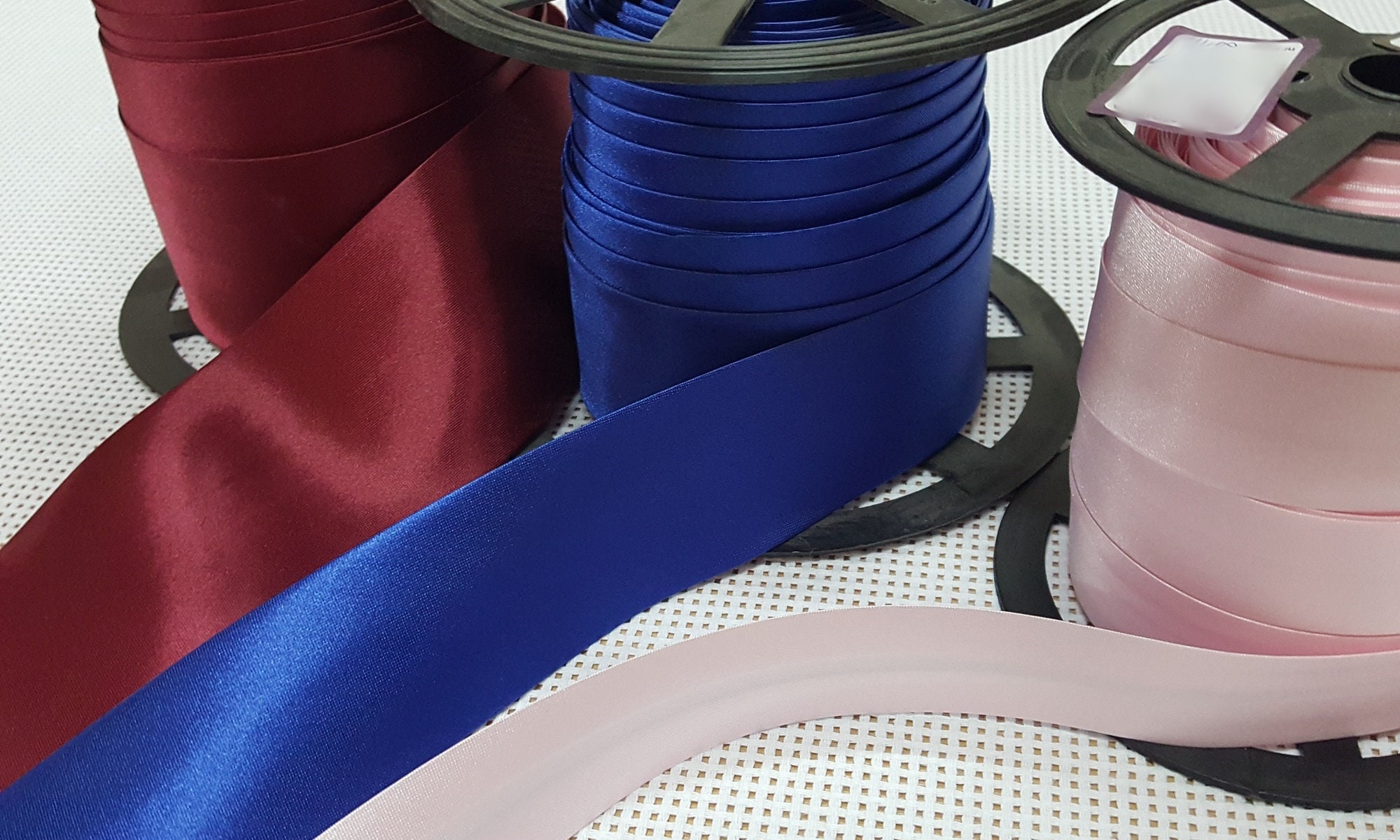 Satin Schrägband 20mm Vorgefalzt - 25m Rolle In Petrol, Perfekt Für Näharbeiten