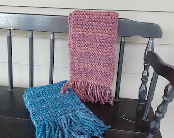 Handgestrickter Wollschal, warmer, voluminöser Schal, Handgestrickter Schal, Winterschal, Winterschal, Schal mit Quasten