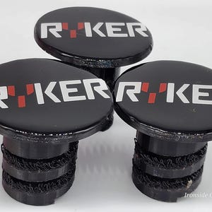 RYKER SET - Glänzende EPOXY beschichtete Version von 3 äußeren Radzierkappen für Can-am