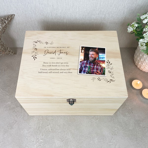 Boîte souvenir personnalisée en bois de pin avec une photo - 5 tailles (16 cm | 20 cm | 26 cm | 30 cm | 36 cm)