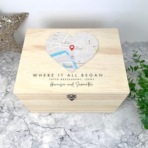 Personalisierte Karte Lage Herz Holz Erinnerungsbox für Paare | für Ihn | Für Sie | Jeden Anlass | Maßgeschneidertes Geschenk | Einzigartiges Geschenk | 5 Größen