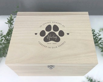 Personalised Wooden Pet Name Memorial Memory Box - 4 Sizes (20cm | 26cm | 30cm | 36cm)