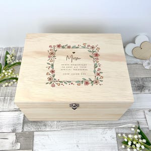 Personalised Any Message Flower Keepsake Box 5 Sizes | Memorial Keepsake | Mother&#39;s Day Gift | Birthday Gift For Her | Customised Memory Box