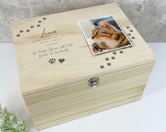 Personalised Paw Prints Pine Wooden Pet Memorial Photo Memory Box - 5 Sizes (16cm | 20cm | 26cm | 30cm | 36cm)