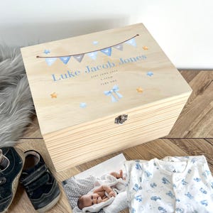 Personalised Blue Garland New Baby Keepsake Box | Baby Gift | Christening Gift | Newborn Baby Present | Customised Baby Memory Box | 5 Sizes
