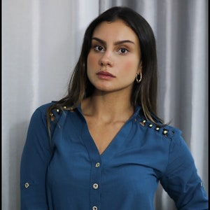 Long Sleeves V neck blouse