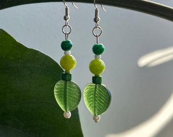Leaf glass bead dangle earrings