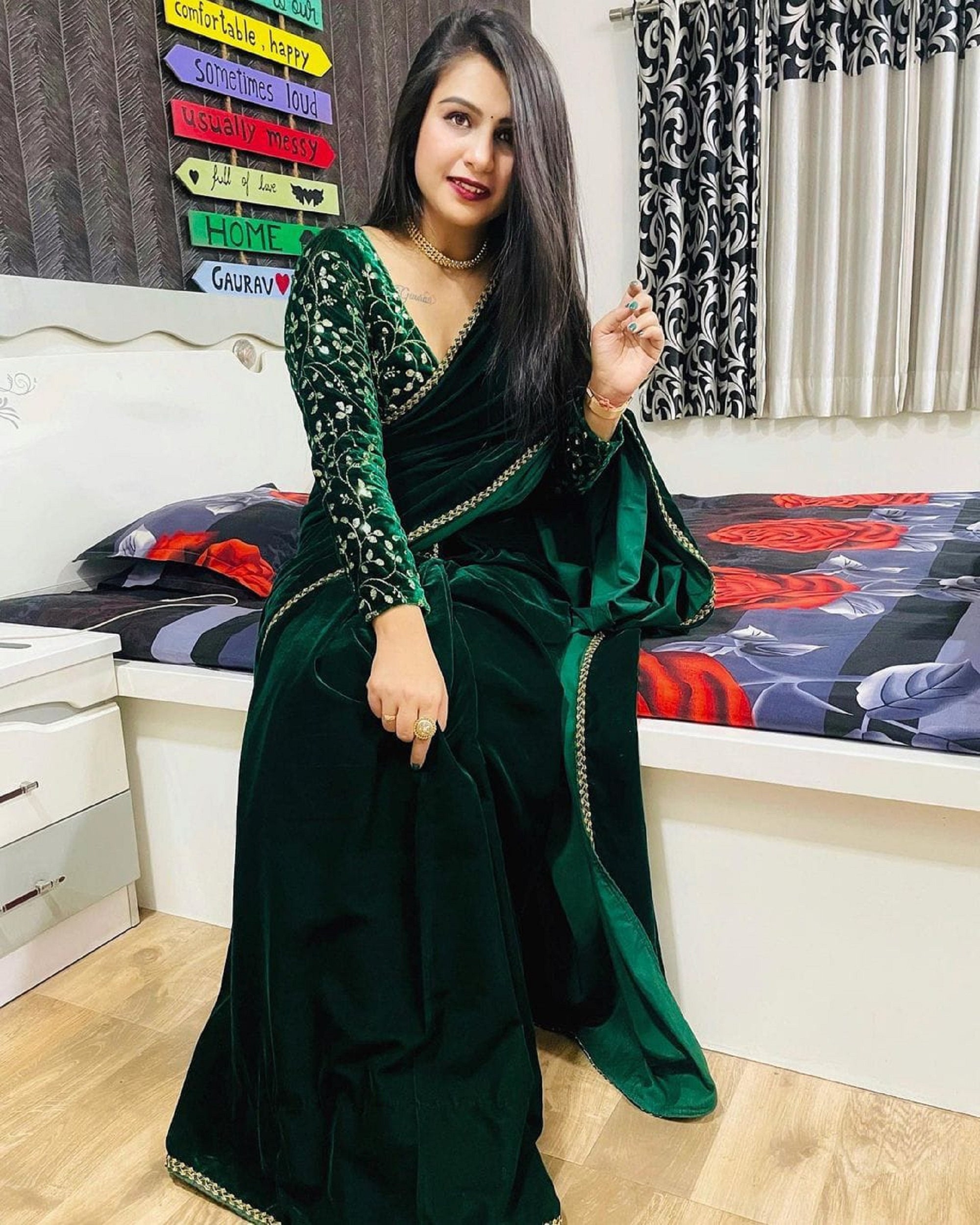 Saree with blouse emerald green velvet party wear sari | Etsy Polska