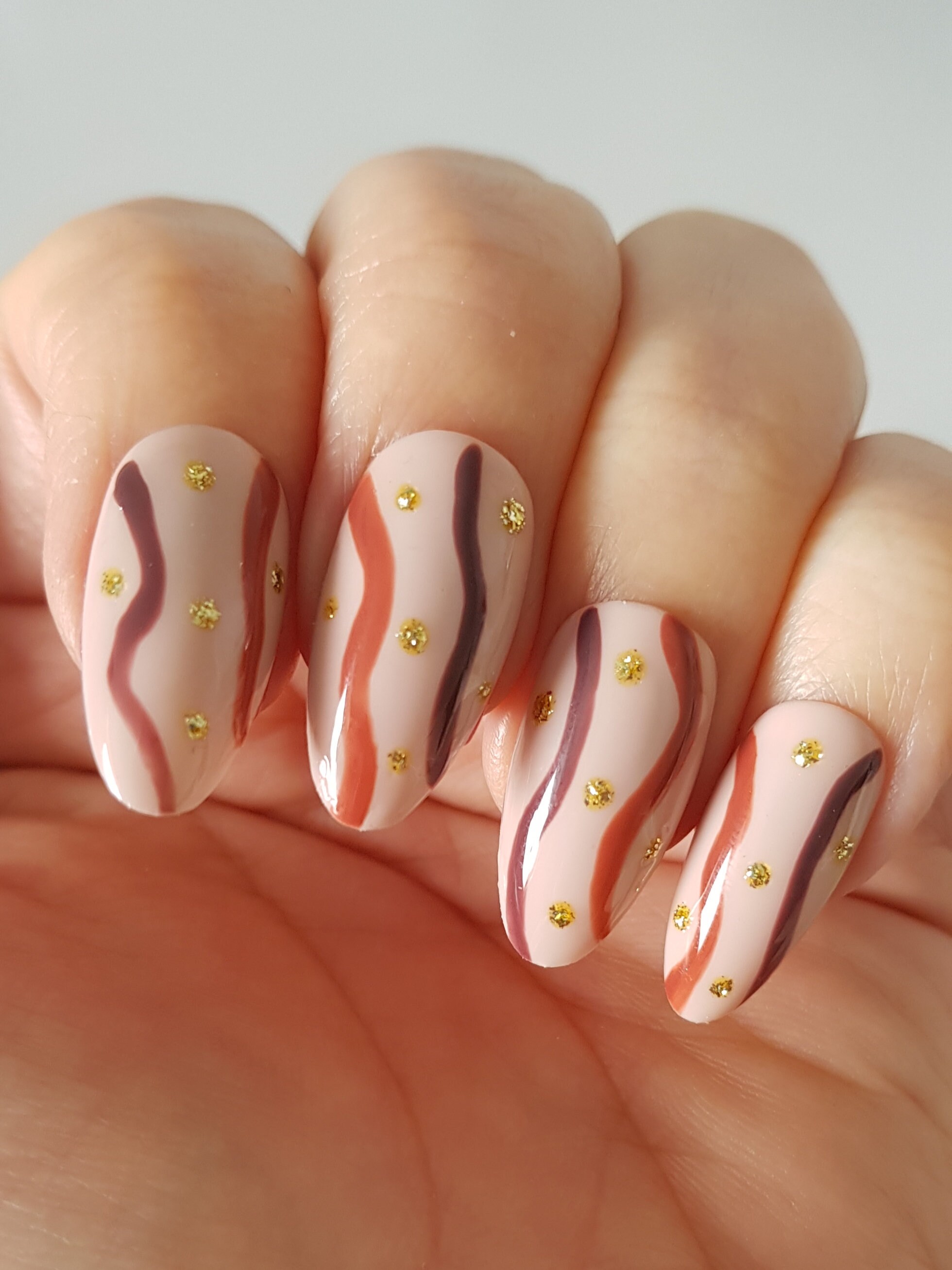 Chocolate swirl abstract press on nails/Abstract nails/Swirl | Etsy