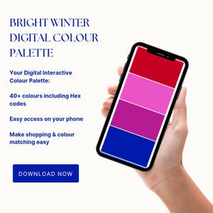 Può includere: Uno smartphone mostra una palette di colori digitale con blocchi rossi, rosa, viola e blu. Lo schermo è tenuto in mano, con il testo "BRIGHT WINTER DIGITAL COLOUR PALETTE" e "DOWNLOAD NOW".