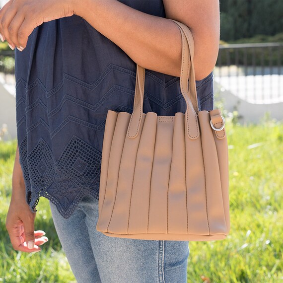 Pleated Leather Bucket Bag Everyday Handbag Quilted Purse