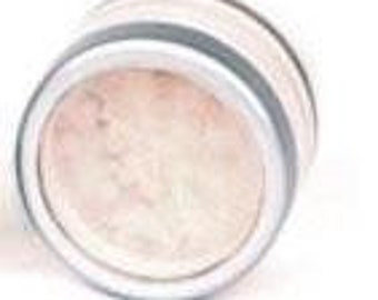 Co-AL Loose mineral foundation, mineral makeup, Freeze-Dried Vitamins A & E, green tea extract and a light lavender based aromatherapy.