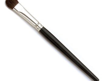 Chisel Double Angle: Handmade Makeup brush Great for Eye Shadow application and Eye Shadow Blending.