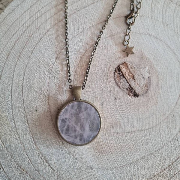 Collier medaillon court, chaine ras de cou "Quartz rose", Collection Médiévale