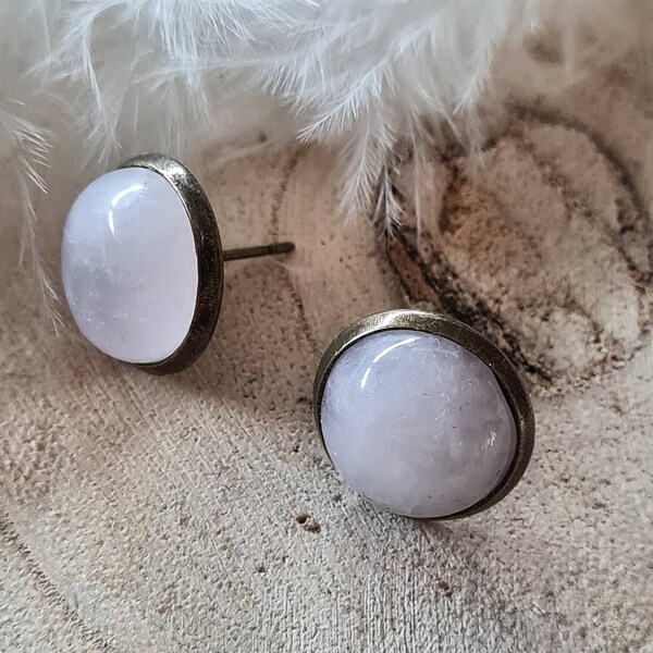 Boucles d'oreilles puce bouton en quartz rose et bronze