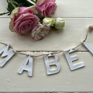 Personalisierte Ton Namen Wimpelkette / Kinderzimmer Dekoration / Hochzeit / Kind Schlafzimmer Dekor / Festlichkeit Wimpelkette / Wandbehang - Alles handgemacht