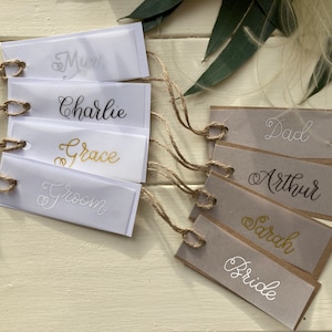 Personalisierte Handgeschriebene Pergamin Geschenkanhänger / Hochzeits Geschenkanhänger / Geburtstag Tags / Handgeschriebene Kalligraphie / Gepäckanhänger