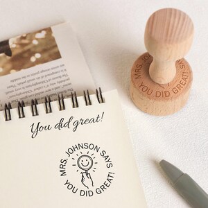 Sello de maestro personalizado, sello de goma, logotipo personalizado para su propio maestro, sello personalizado, sello de maestro con las mejores reseñas, regalo para maestro