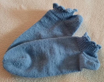 Warme Socken handgestrickt / Wollsocken / Bettsocken / Sneaker /  per Hand gestrickt / Gr. 40 41