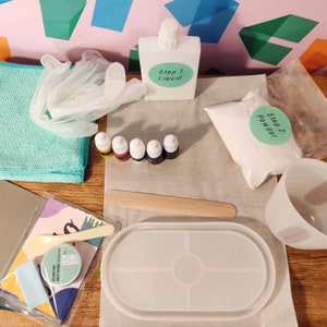 Resin Jewellery Kit. Craft Kit. Easy Kit. Make Your Own. DIY. Great Gift.  Beginners. Simply Make.hobby Box.resin Craft Kit.jewellery Making. 