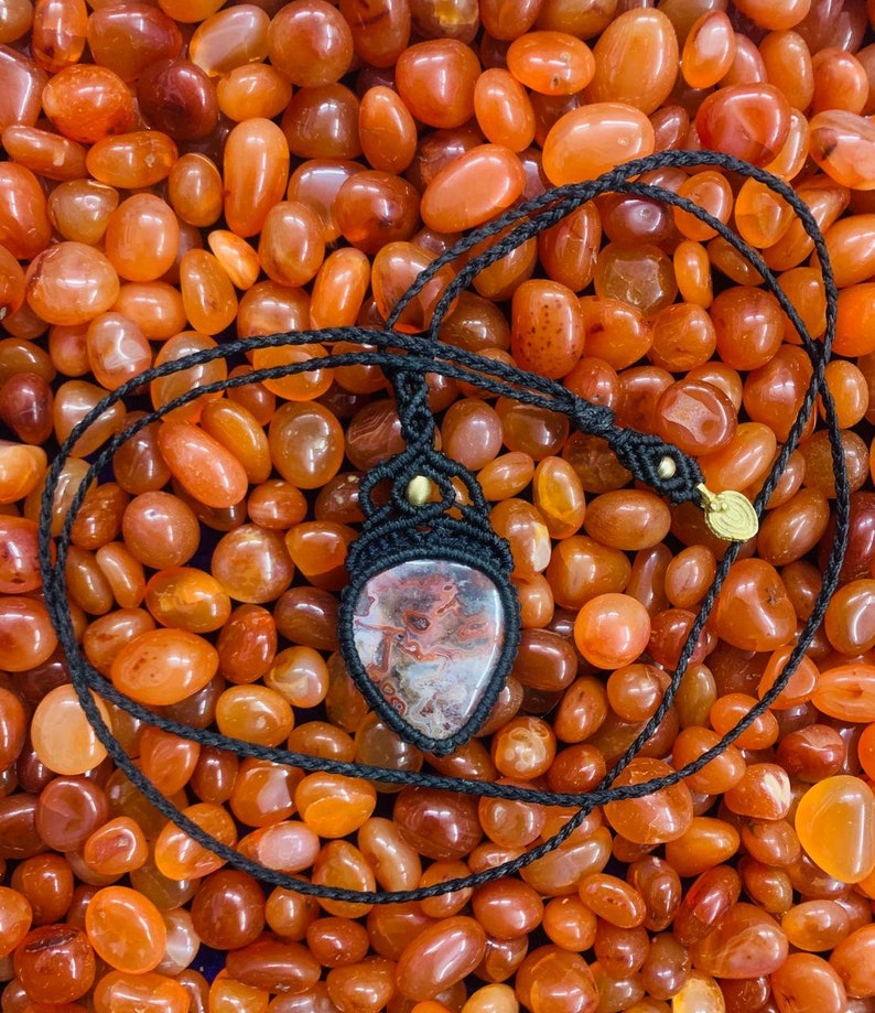 Jewelry for Crystal healing and Consciousness CRAZY LACE AGATE Macrame Necklace