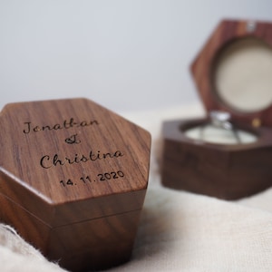 Personalised wooden ring box, Wedding ring box, Engagement ring box, Wedding decor, Ring holder, Wedding Gift, Valentines gift,Ring bearer