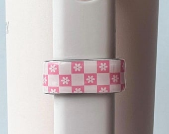 Pink Checkered Flower Water Bottle Handle Charm