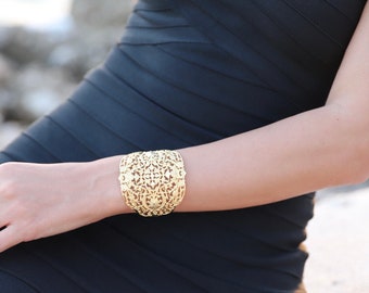 Gold Juno filigree bracelet