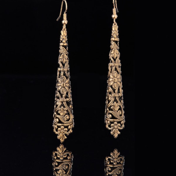 Boucles d'oreilles aiguillettes filigranes en laiton doré à l'or fin 24K et patiné