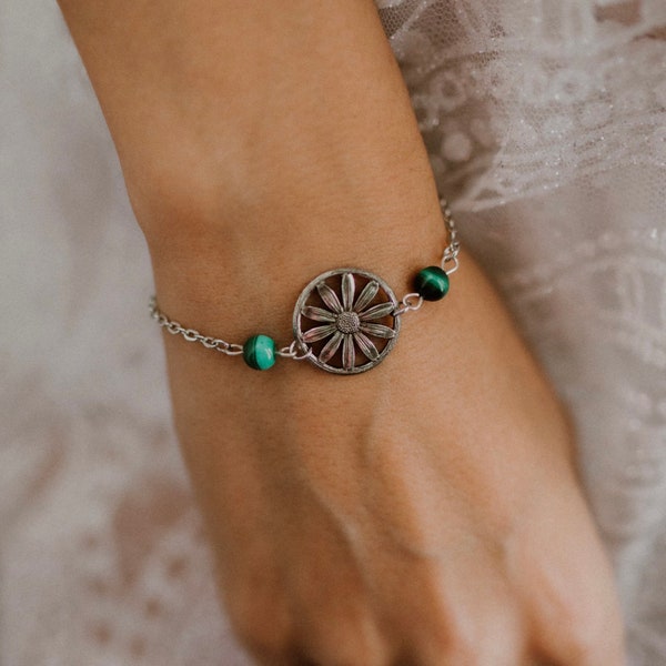 Daisy bracelet in silver brass with malachites