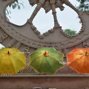 Wholesale Lot Indian Decorative Wedding Umbrella Sun Protection Parasols Sunshade Brolly Sun Handicraft Umbrellas Beautiful Golden Printed