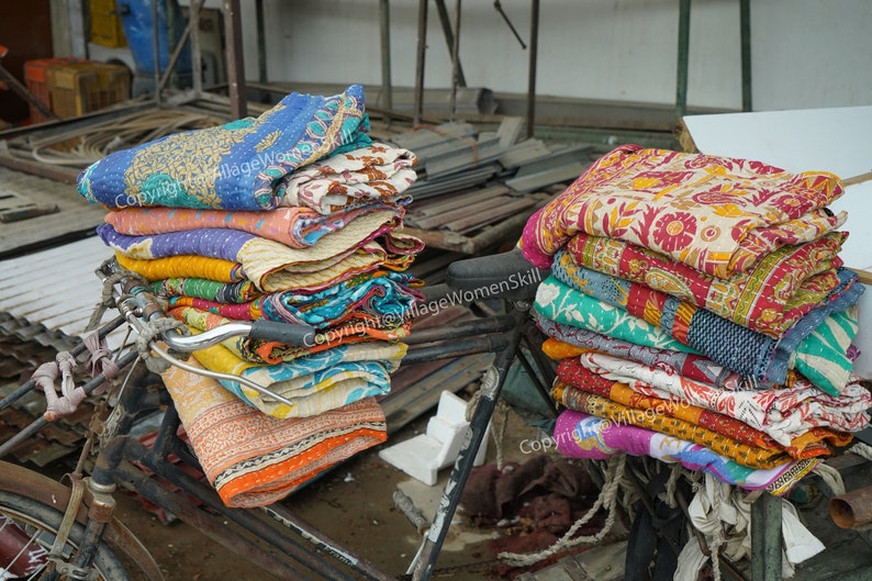 Wholesale Lot Of Indian Vintage Kantha Quilt Handmade Throw Reversible Blanket Bedspread Cotton Fabric BOHEMIAN quilt image 3