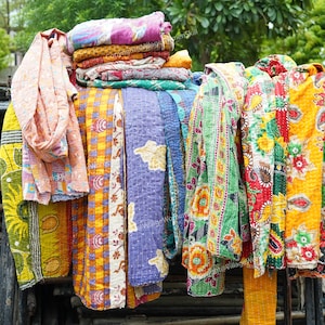 Wholesale Lot Vintage Kantha Quilt, Sari Coverlet, Sundance Kantha Throw Recycle Fabric image 4