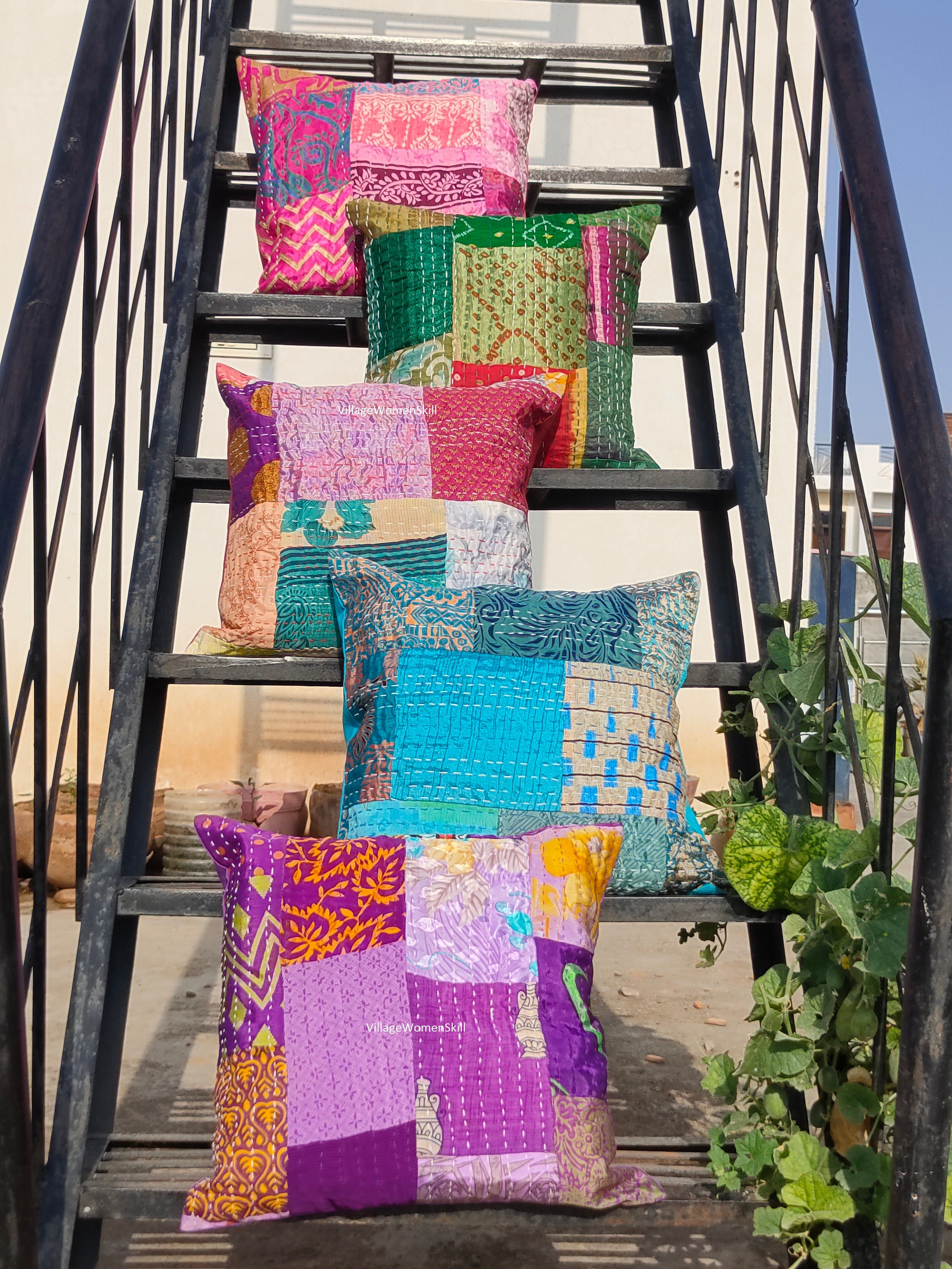 hobo / ARMY CLOTH  PATCHWORK CUSHION /BG hobo / ARMY CLOTH PATCHWORK CUSHION /BG COTTON US ARMY CLOTH