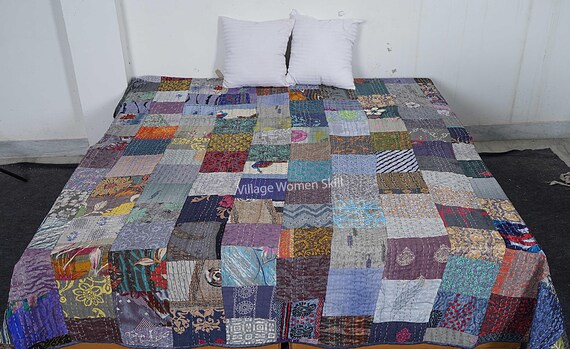 Patchwork Kantha Quilt, Handmade Silk Throw Blanket, Bohemian Bedspread (108x90)