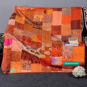 Großhandel Boho Patchwork Seide Bettdecke Große Seide Kantha Quilt Hippie Bettdecke Zimmer Bettdecken Dekorative Vintage Handmade Double Throw Orange