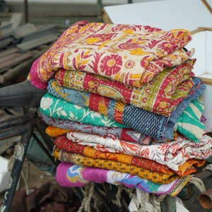 Wholesale Lot Vintage Kantha Quilt, Sari Coverlet, Sundance Kantha Throw Recycle Fabric image 10
