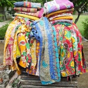 5 PC Hand stitched Quilts Throw and Bed cover kantha quilt Bohemian home decor indian vintage kantha quilt image 4