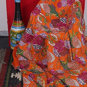 Floral bedruckte Kantha Quilt aus reiner Baumwolle Kantha Decke Kantha handgemachte Bettdecke Kantha Sommer Boho Quilt