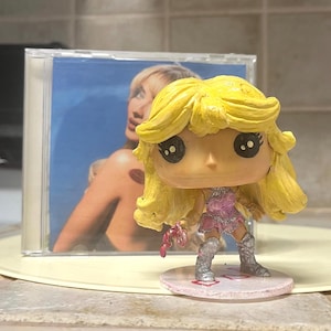 Sabrina Carpenter “Juno” Inspired Funko Pop