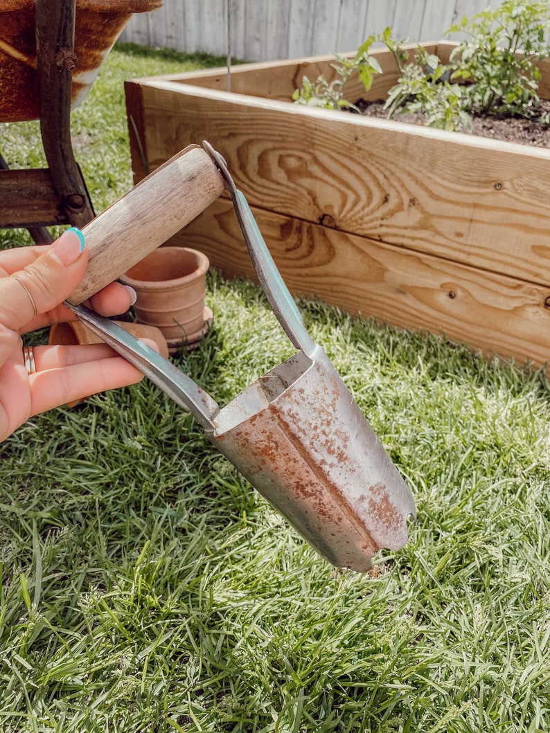 vintage bulb planter with wooden handle