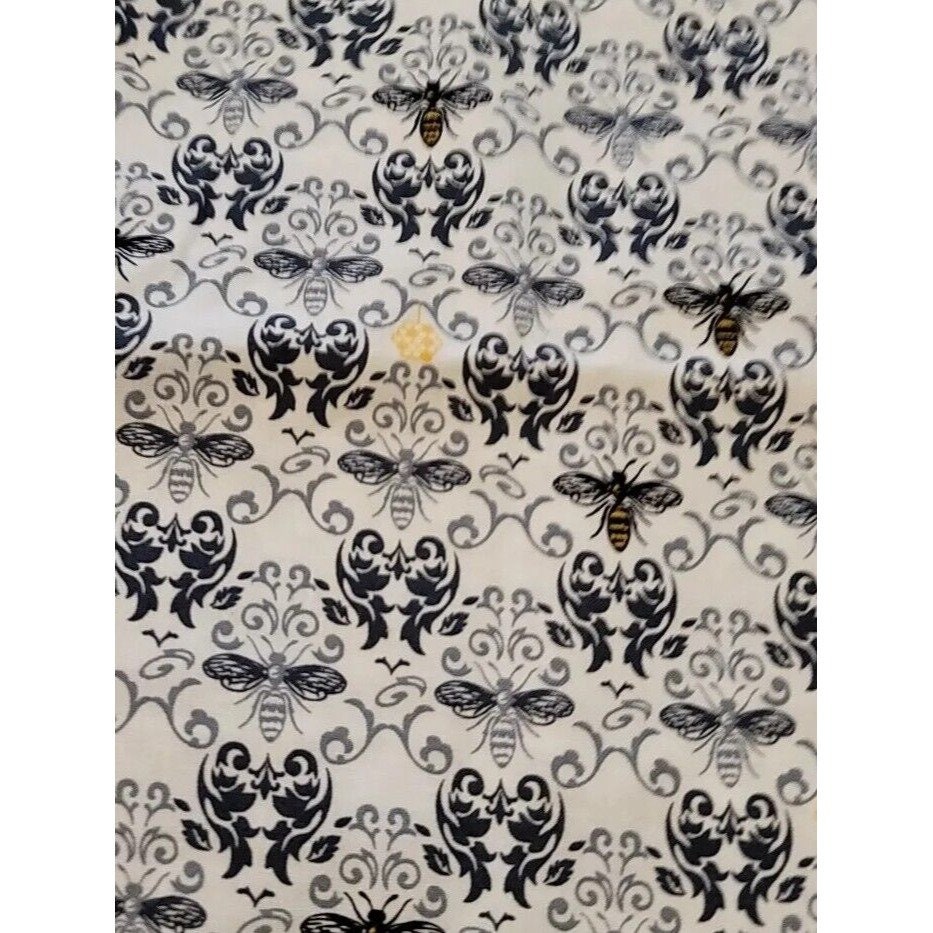 Bumble Bees Cotton Fabric 30x44 Inch Etsy