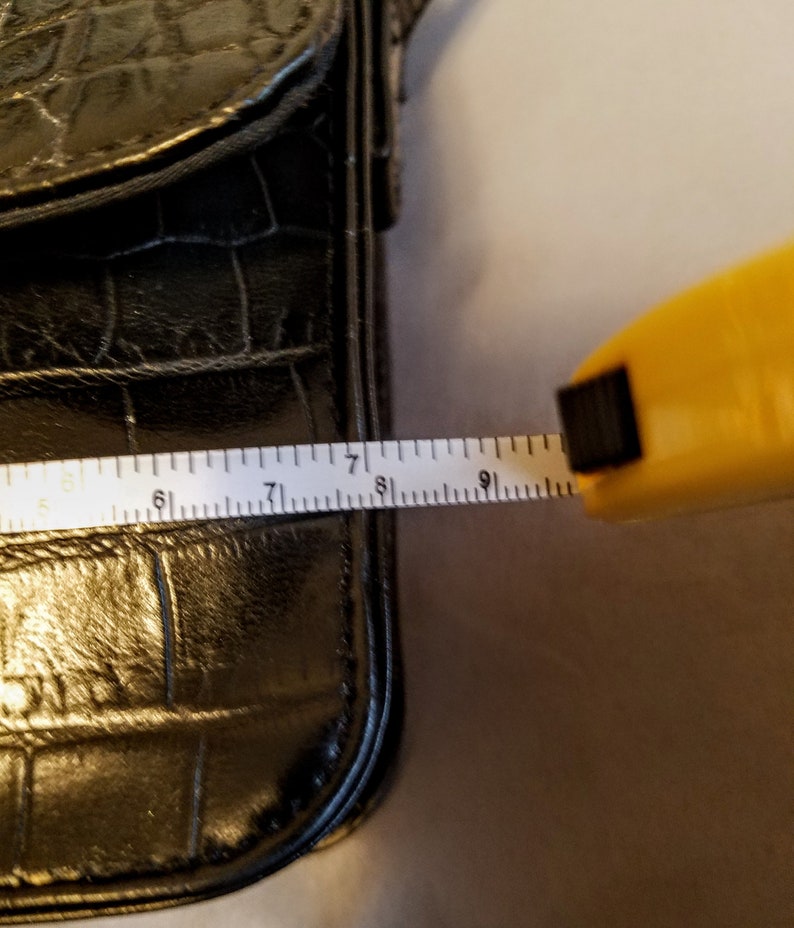 Classic Nine West crossbody purse