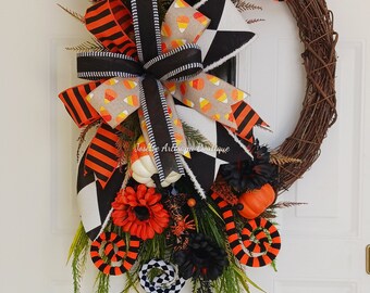 Halloween  wreath, Candy Corn Wreath, Front Door Wreath, Halloween Decor, Halloween Door wreath, Wreath for Front Door, grapevine wreath