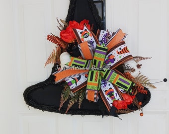 Halloween  wreath, witch hat Wreath, Front Door Wreath, wall  Decor, Halloween Door Hanger, witch hat Wreath for Front Door