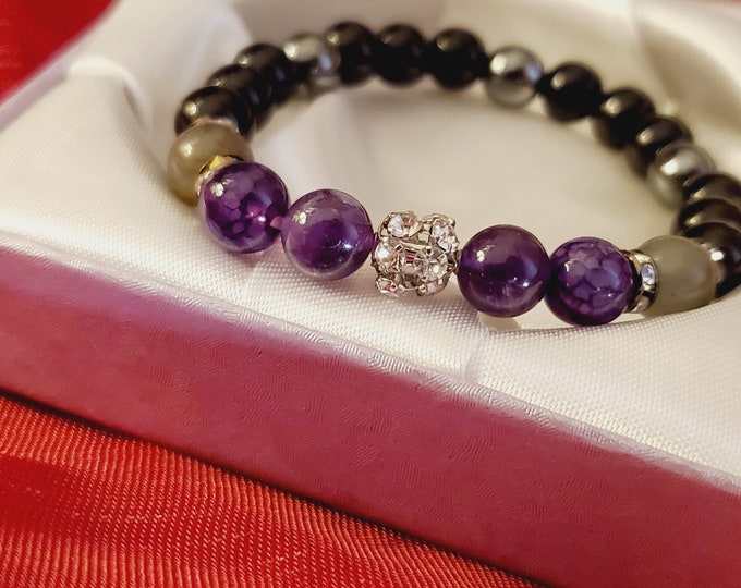 Amethyst - Onyx - Hematite - 8mm Beaded Gemstone Chakra Bracelet - Energy Healing - Perfect for Gifting