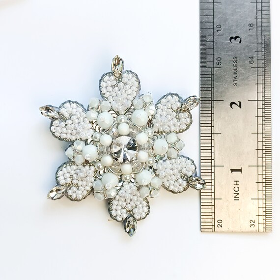Broche Ancienne En Forme De Flocon De Neige - Bijou Vintage - Occasion