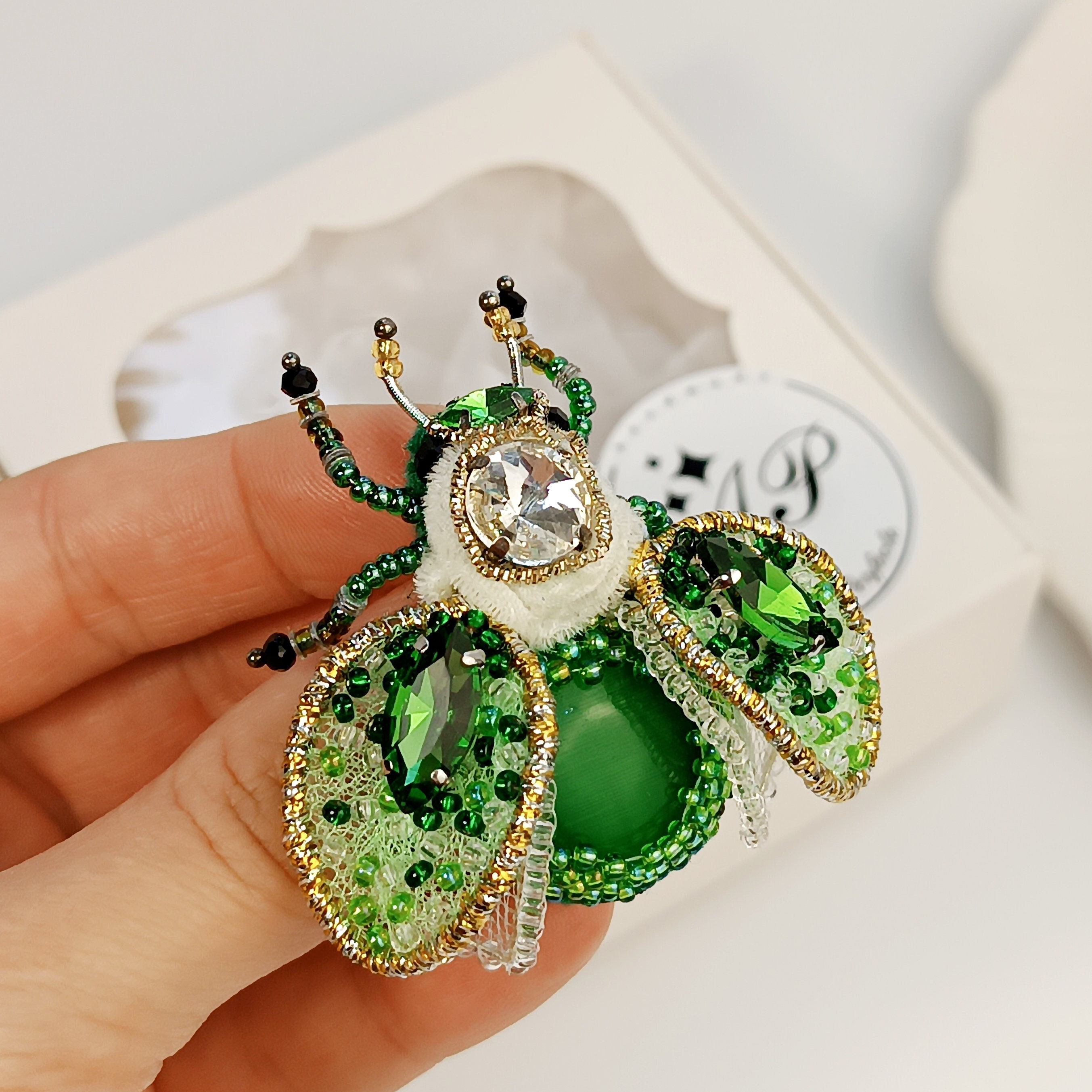 Fashion Green Classic Spider Insect Brooch Crystal Brooch Men And