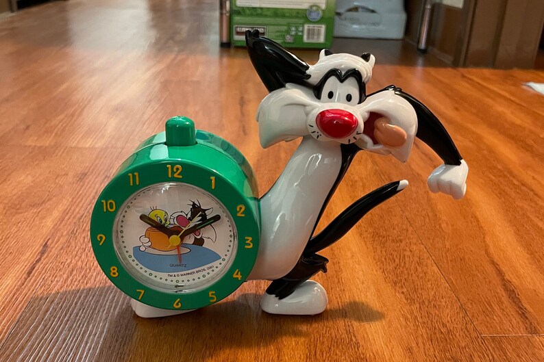 Vintage Sylvester Alarm Clock Looney Tunes Looney Tunes Etsy